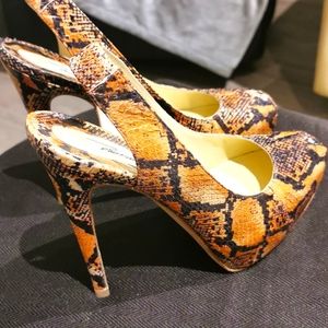 Brian attwood Snakeskin heels